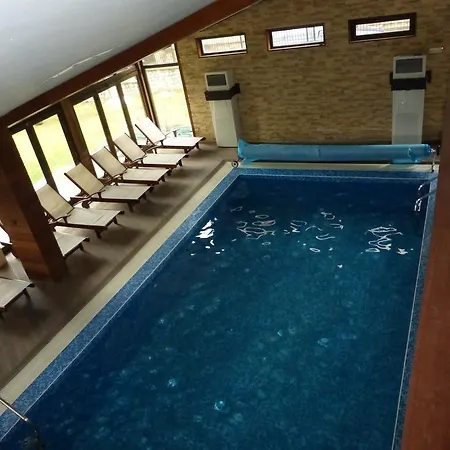 公寓 Two-bedroom In Fortuna 班斯科